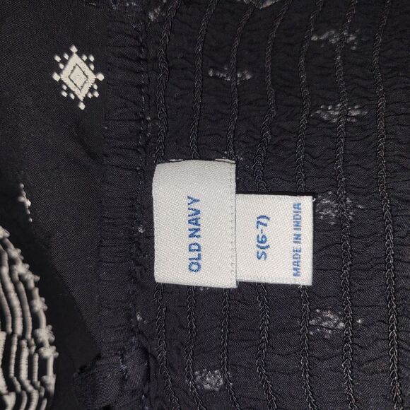 Old Navy Black and Cream Sleeveless Sundress - Picture 6 of 6